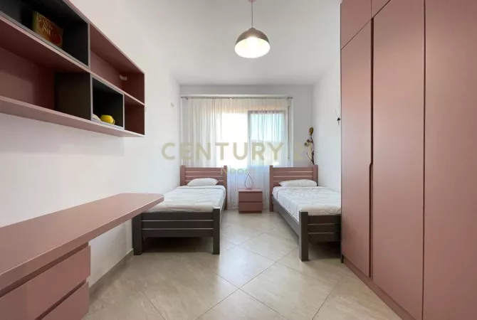 Shtepi me qera Apartament ne Tirane, 2+1, Mobilimi E mobiluar, Pagesa 800  Euro.