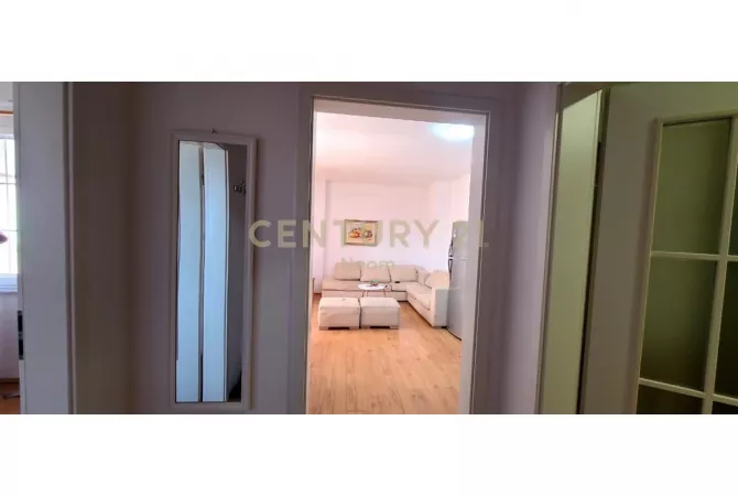 Shtepi me qera Apartament ne Tirane, 1+1, Mobilimi E mobiluar, Pagesa 550  Euro.