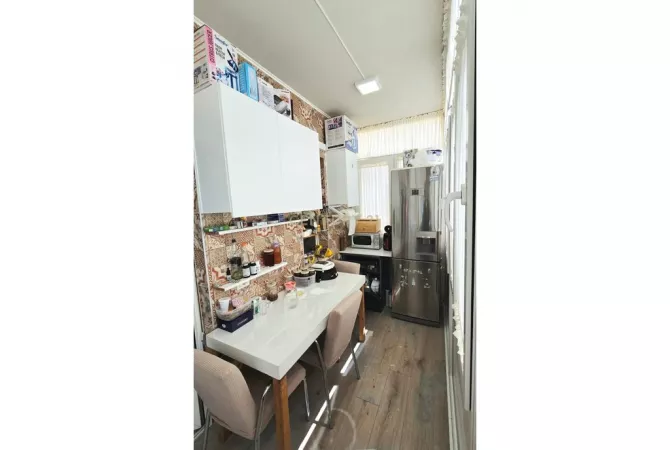 Shtepi me qera Apartament ne Tirane, 3+1, Mobilimi E mobiluar, Pagesa 1,350  Euro.