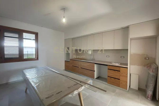 Shtepi me qera 2+1 ne Tirane - 600 Euro