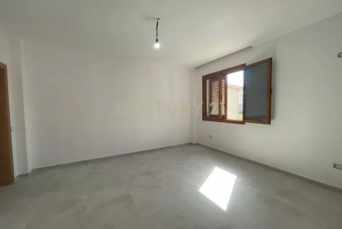 Shtepi me qera Apartament ne Tirane, 2+1, Mobilimi E mobiluar, Pagesa 600  Euro.