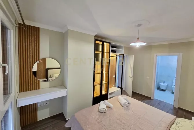 Shtepi me qera Apartament ne Tirane, 2+1, Mobilimi E mobiluar, Pagesa 650  Euro.