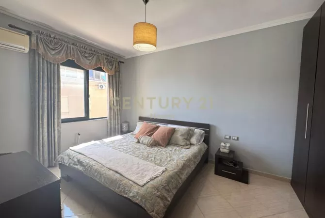 Shtepi me qera Apartament ne Tirane, 1+1, Mobilimi E mobiluar, Pagesa 550  Euro.