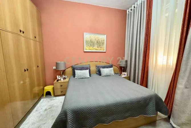 Shtepi ne shitje Shtepi Private ne Tirane, 6+1, Mobilimi E mobiluar, Pagesa 545,000  Euro.