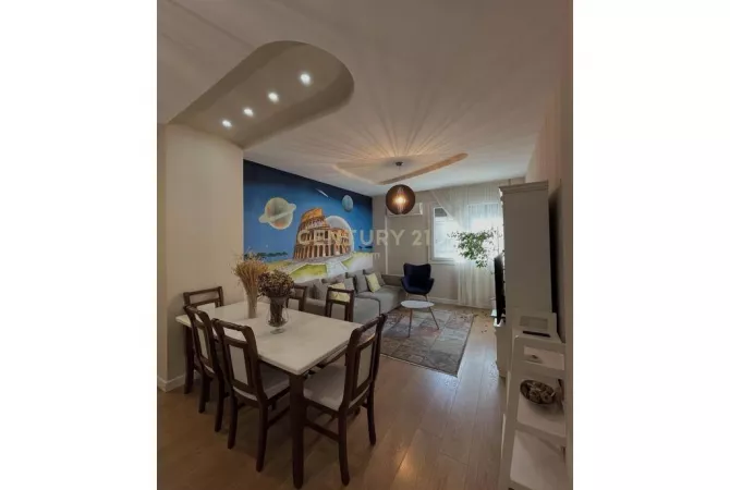Shtepi me qera 2+1 ne Tirane - 650 Euro