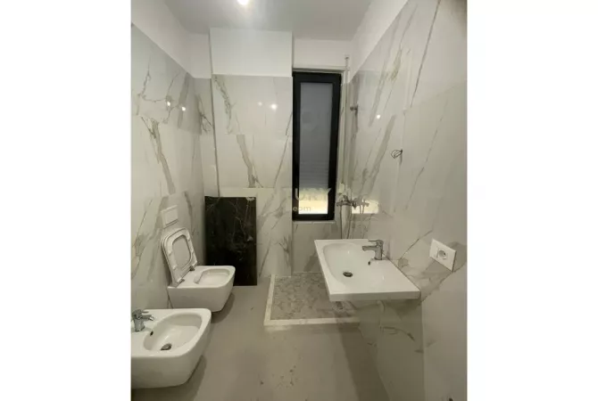 Shtepi me qera Apartament ne Tirane, 2+1, Mobilimi E mobiluar, Pagesa 750  Euro.