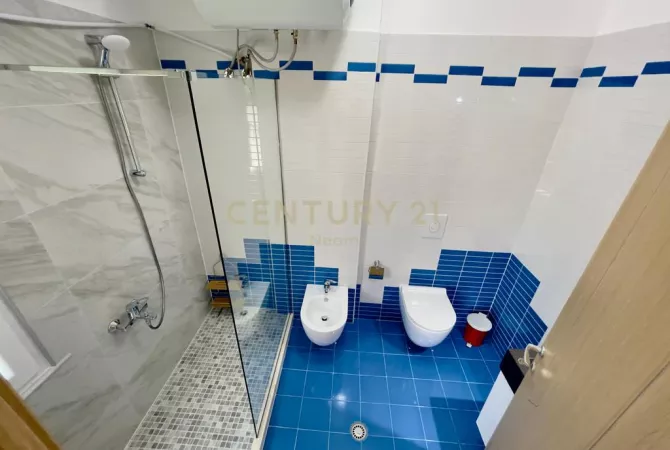 Shtepi me qera Apartament ne Tirane, 2+1, Mobilimi E mobiluar, Pagesa 900  Euro.