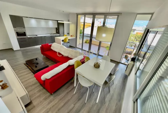 Shtepi me qera Apartament ne Tirane, 2+1, Mobilimi E mobiluar, Pagesa 900  Euro.