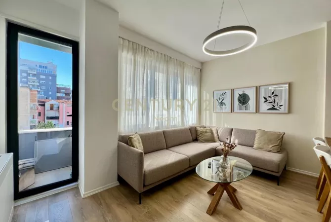 Shtepi me qera Apartament ne Tirane, 2+1, Mobilimi E mobiluar, Pagesa 1,200  Euro.
