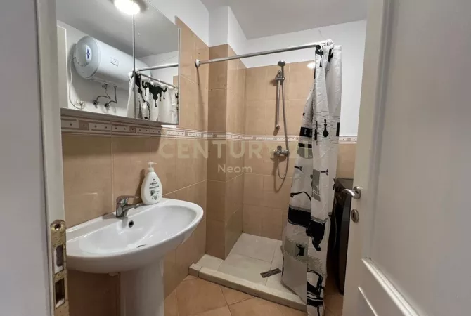 Shtepi me qera Apartament ne Tirane, 2+1, Mobilimi E mobiluar, Pagesa 820  Euro.