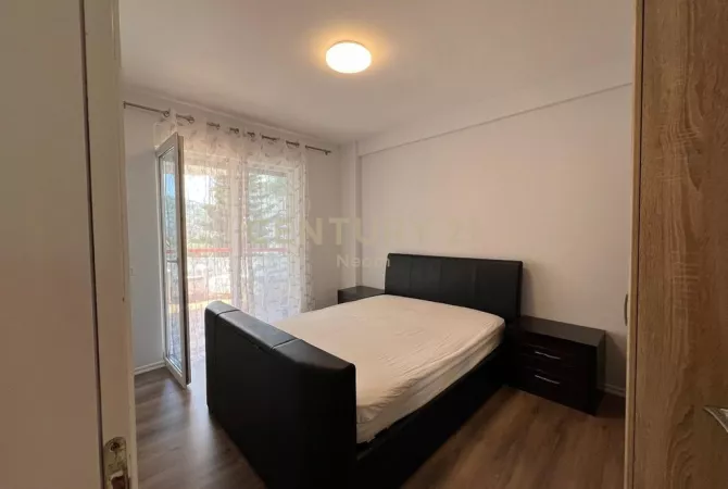 Shtepi me qera Apartament ne Tirane, 2+1, Mobilimi E mobiluar, Pagesa 820  Euro.