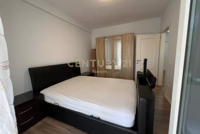 Shtepi me qera Apartament ne Tirane, 2+1, Mobilimi E mobiluar, Pagesa 820  Euro.