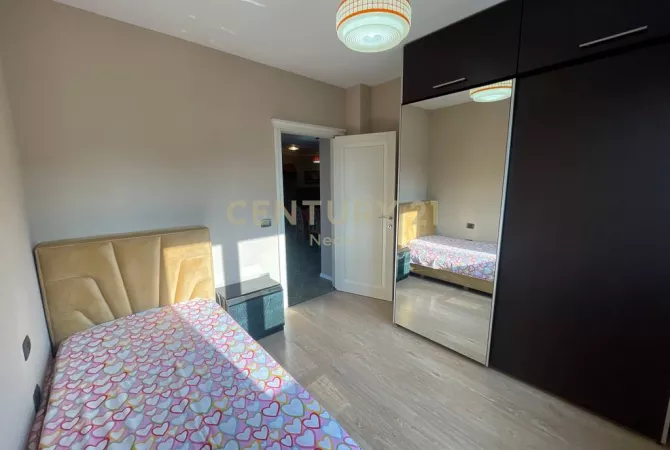 Shtepi me qera Apartament ne Tirane, 2+1, Mobilimi E mobiluar, Pagesa 650  Euro.