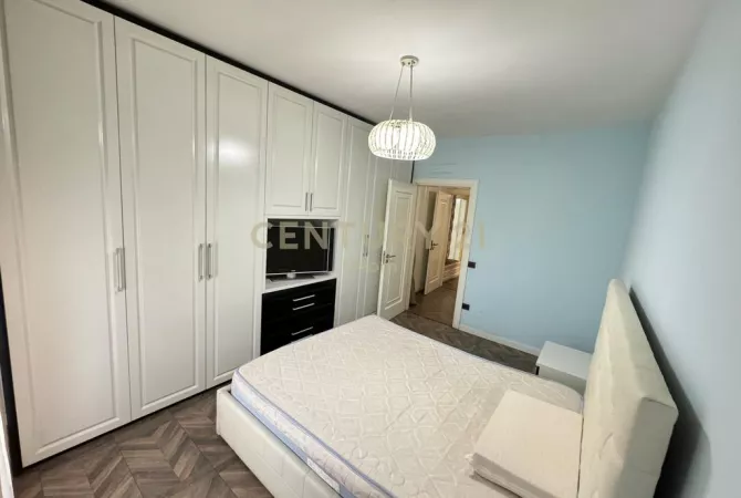 Shtepi me qera Apartament ne Tirane, 2+1, Mobilimi E mobiluar, Pagesa 850  Euro.
