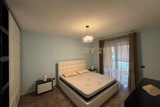 Shtepi me qera Apartament ne Tirane, 2+1, Mobilimi E mobiluar, Pagesa 850  Euro.