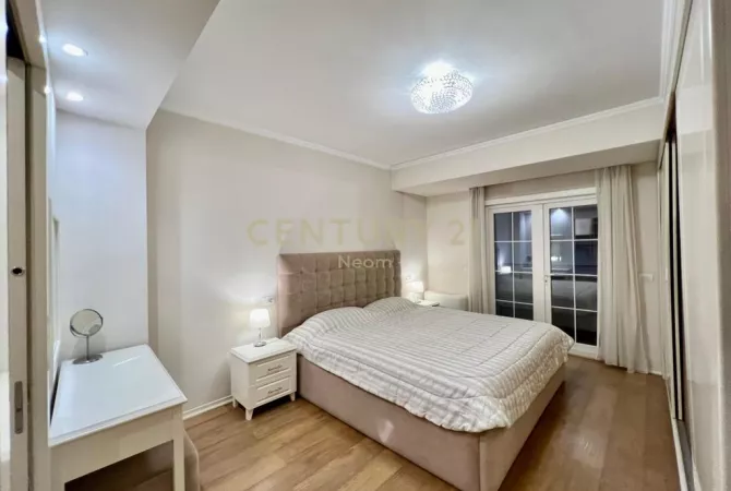 Shtepi me qera Apartament ne Tirane, 2+1, Mobilimi E mobiluar, Pagesa 1,150  Euro.
