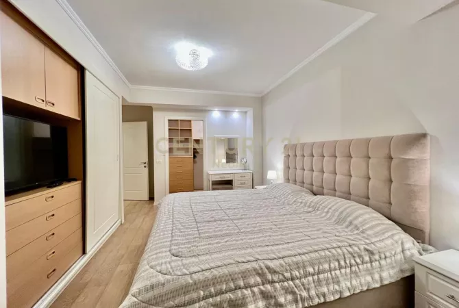 Shtepi me qera Apartament ne Tirane, 2+1, Mobilimi E mobiluar, Pagesa 1,150  Euro.