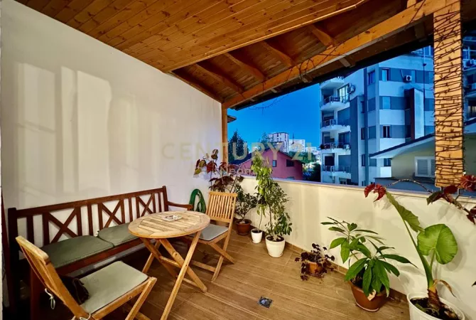 Shtepi me qera Apartament ne Tirane, 2+1, Mobilimi E mobiluar, Pagesa 1,150  Euro.