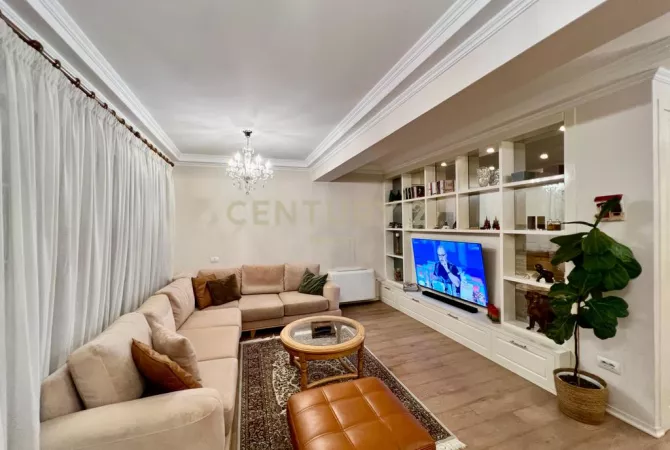 Shtepi me qera 2+1 ne Tirane - 1,150 Euro