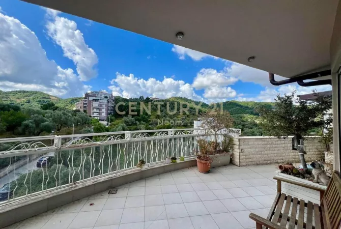 Shtepi me qera Apartament ne Tirane, 2+1, Mobilimi E mobiluar, Pagesa 850  Euro.