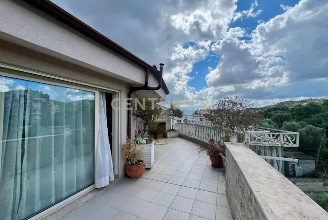 Shtepi me qera Apartament ne Tirane, 2+1, Mobilimi E mobiluar, Pagesa 850  Euro.