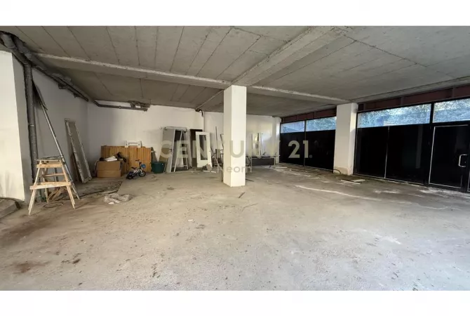 Business Property for Rent 1+1 in Tirana - 3,500 Euro