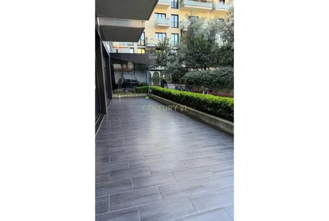 Business Property for Rent 1+1 in Tirana - 3,500 Euro