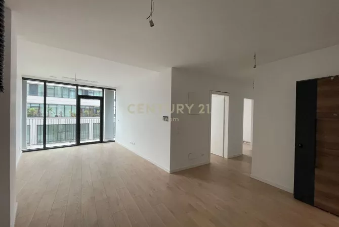 Business Property for Rent 3+1 in Tirana - 1,350 Euro