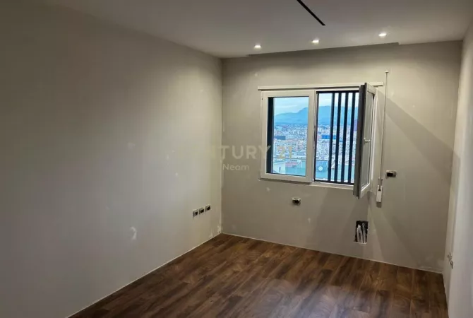 Shtepi me qera Apartament ne Tirane, 2+1, Mobilimi Bosh, pa mobiluar, Pagesa 600  Euro.