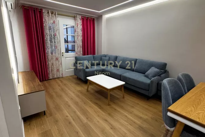 Shtepi ne shitje 1+1 ne Tirane - 140,000 Euro