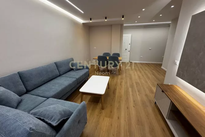 Shtepi ne shitje Apartament ne Tirane, 1+1, Mobilimi E mobiluar, Pagesa 140,000  Euro.
