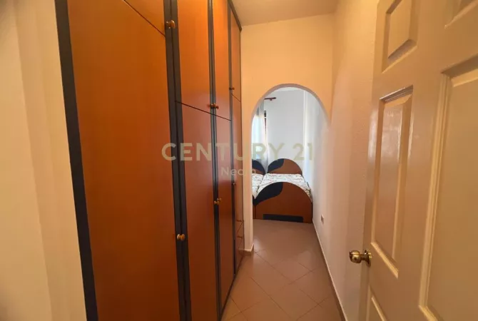 Shtepi me qera Apartament ne Tirane, 2+1, Mobilimi E mobiluar, Pagesa 700  Euro.