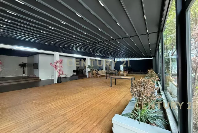 Business Property for Rent 1+1 in Tirana - 15,000 Euro