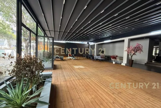 Business Property for Rent 1+1 in Tirana - 15,000 Euro