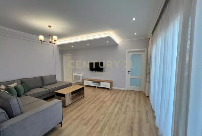 Shtepi me qera 2+1 ne Tirane - 1,000 Euro