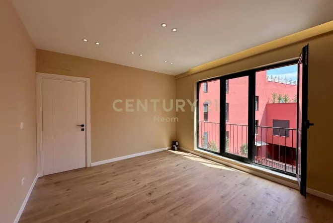 Apartment for sale in Tirana 2+1, Emty