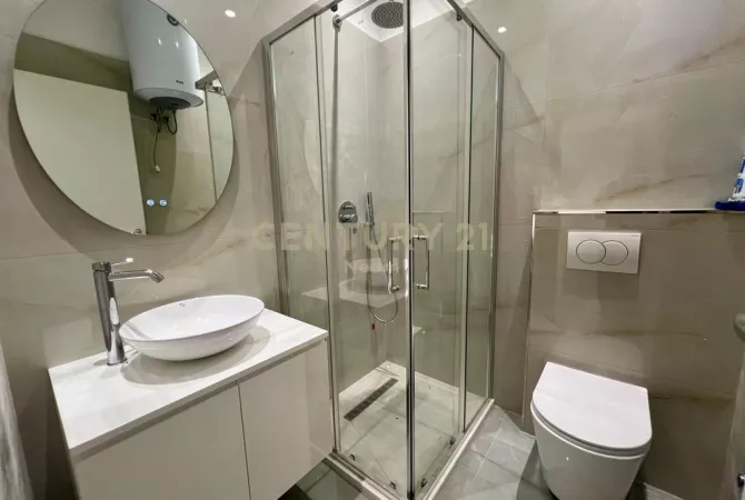 Shitet,Ambjent per klinike,Rr.ish stacioni i trenit(Kompleksi Panorama) Neom119590