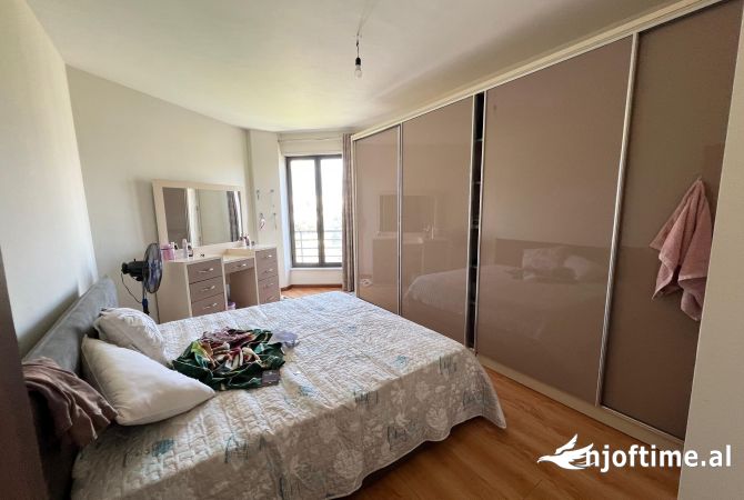 Shtepi me qera 2+1 ne Tirane - 780 Euro