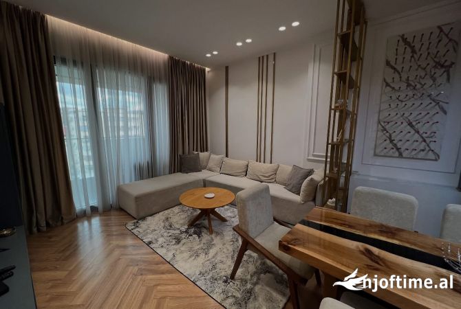 Shtepi me qera 2+1 ne Tirane - 1,200 Euro
