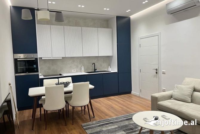 Shtepi me qera Apartament ne Tirane, 1+1, Mobilimi E mobiluar, Pagesa 900  Euro.