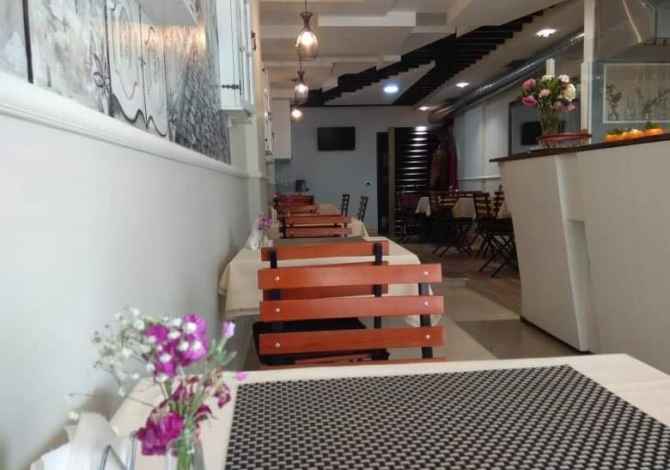 Jepet me qera ambienti + shitet biznesi 