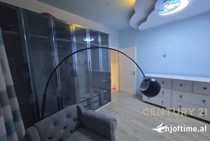 Shtepi me qera Apartament ne Tirane, 2+1, Mobilimi E mobiluar, Pagesa 700  Euro.