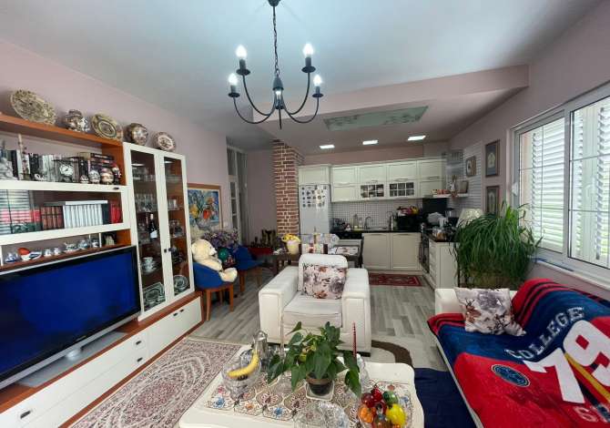 Shtepi ne shitje 3+1 ne Tirane - 145,000 Euro
