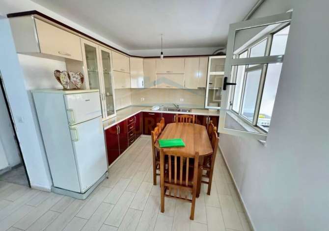 Shtepi me qera 2+1 ne Tirane - 350 Euro