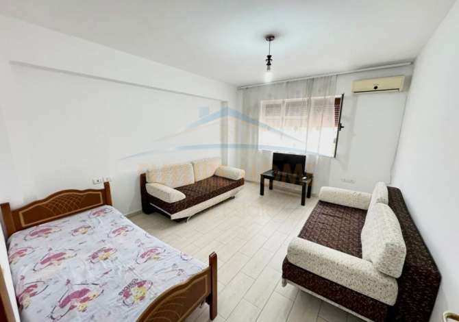 Shtepi me qera Apartament ne Tirane, 2+1, Mobilimi E mobiluar, Pagesa 350  Euro.