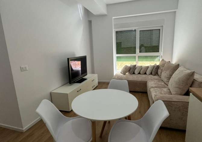 Shtepi me qera 1+1 ne Tirane - 450 Euro