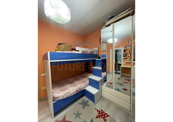 Shtepi me qera 2+1 ne Tirane - 1,000 Euro