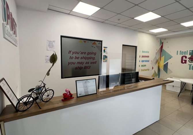 Qira, Ambient, Komuna e Parisit