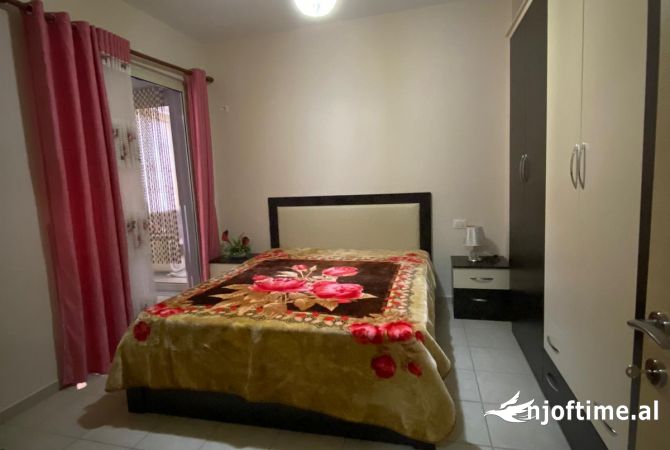 Shtepi me qera 2+1 ne Tirane - 400 Euro