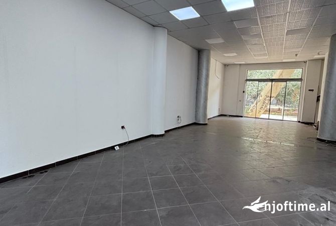 Ambient biznesi me qera 1+1 ne Tirane - 1,000 Euro
